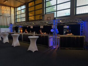 Innenansichten & Mobiliar